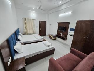 Kharari Guesthouse - Ayodhya - 0