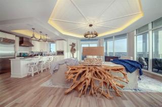 Elegant 4-Bedroom Beachfront Condo - 6