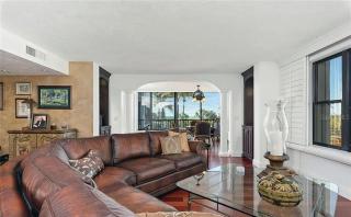 Spacious 3-Bedroom Condo with Beach Access - Sarasota - 0