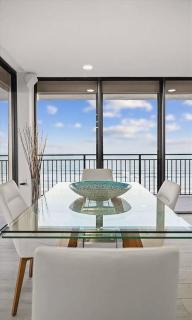 Panoramic 2-Bedroom Corner Condo with Balcony - Cocoa Beach - 1