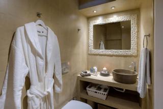 Perfect Santorini Villa 2 Bedrooms Michelangelo Beach Villa Outdoor Jacuzzi Beautiful Views Oia - Oia - 0