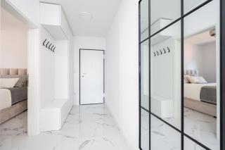 Luxury apartment with swimming pool - 1