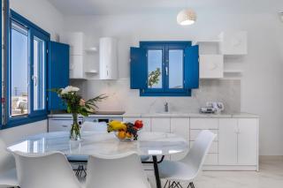 Beautiful Santorini Villa 2 Bedrooms Private Pool Magical Sea Views Karterados - Karterados - 4
