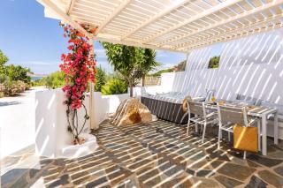 Luxury Paros Villa 1 Bedroom The Cobble Suite Private Jacuzzi Private Terrace Naousa - Kampos Paros - 6