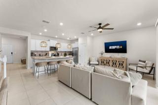 Relax In Style With Private Pool, Bbq And More - Davenport - 8