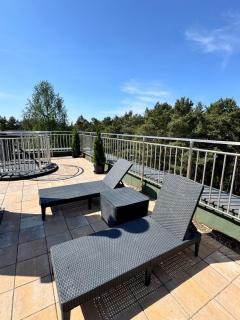Family & Business Sauna Tężnia Apartments No 8 VIP -Leśny nad Zalewem Cedzyna, Unikat SPA - 5 Bedroom with Private Sauna, Jacuzzi, Spectacular View Terrace, Parking, Catering Options - Exclusive NEW! - Kielce - 5