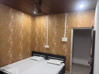 Maa Lodge - Guwahati - 2
