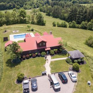 Big Sky Lodge - by The Chalets - Logan - 0