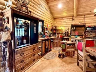 Mountain Retreat with private hot tub Close to Zion - Orderville - 6