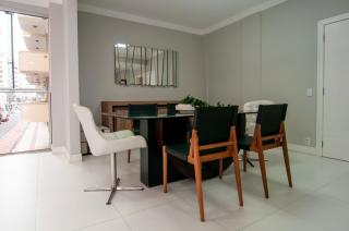 Quadra Mar na R. 2000, 4 quartos c/ Garagem JJ8308 - 2