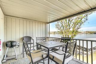 Lakefront Osage Beach Condo with Balcony and Pool - Osage Beach - 0