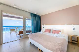 Coral Estate Luxury Resort - 3