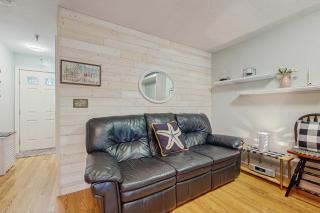 Wellington Manor 214 - 8