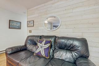 Wellington Manor 214 - 5