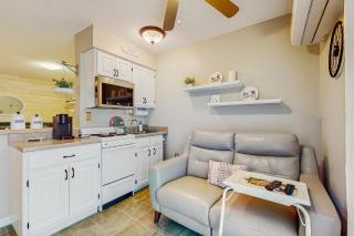 Wellington Manor 214 - 2