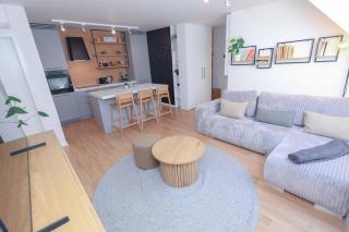 Peaceful OldTown Apartment FREE parking 2-bedroom - Bratislava - 7