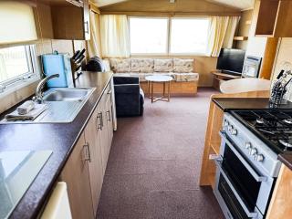 Beachside Caravan Retreat In Lowestoft Sleeps 6 - Lowestoft - 3