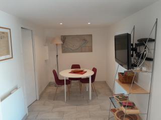 Sous le tilleul - Montfaucon - 3