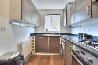Well presented 3 bedroom townhouse in Grays - Stifford - 4