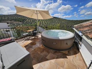 Charming House with Jacuzzi in Villanueva de Algaidas - Villanueva de Algaidas - 0