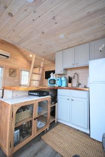 Cheerful Cottage with Loft 9 - Edgecomb - 4