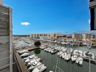 B Marina 410 Atico un dormitorio vista canal - Empuriabrava - 9