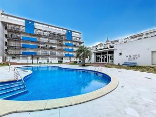 B Marina 410 Atico un dormitorio vista canal - Empuriabrava - 4