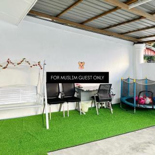 Fadzly Homestay D'Jasin - 5