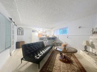 Logement 1 pièce Cozy - Parfait pour Courts Séjours - Montréal - 0