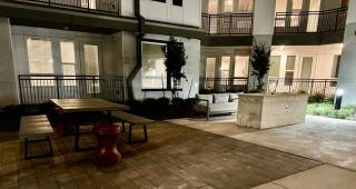 Luxury Resort Style Pool Apt - Austin - 8