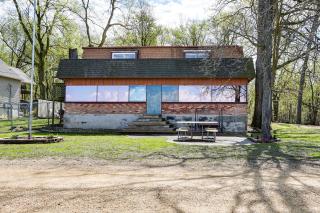 Cozy Home with Yard Steps to Mississippi River - - 8