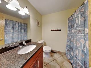 Put-in-Bay Poolview Condo #8 - Put-in-Bay - 1