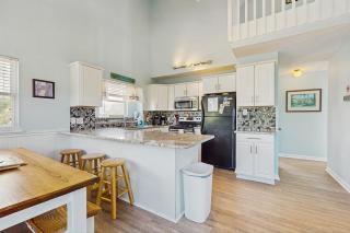 Our Peace of Heaven - Oak Island - 3