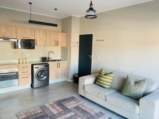 Tiny's Nook - Gaborone - 8