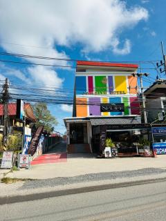 Rainbow Room No 13 Front of Haad Rin Queen Ferry - Amphoe Koksamui - 9
