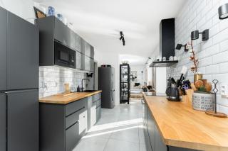 Private house with garden - 2