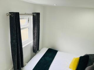 Cosy ground floor Apartment-Free Parking - Manchester - 8