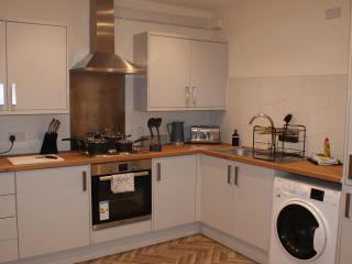 The Newborough sleeps 8 Apartments - Scarborough - 7