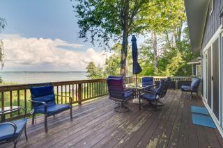 Waterfront Deck and Dock Torch Lake Home! - Rapid City - 9