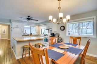 Waterfront Deck and Dock Torch Lake Home! - Rapid City - 6