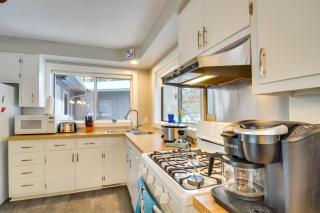 Waterfront Deck and Dock Torch Lake Home! - Rapid City - 4