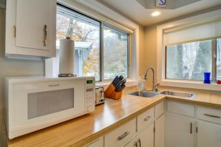 Waterfront Deck and Dock Torch Lake Home! - Rapid City - 3