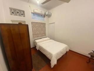 Home in Colombo - AC Two Bedrooms and Living room , one Sevant room - Havelock Town - 8