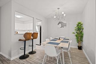 Peaceful & Trendy Unit Near Attractions - Rochester Hills - 8