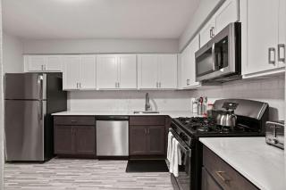 The Ultimate Rochester Getaway Cozy & Inviting - Rochester Hills - 7