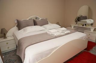 Robert Apartament Center - 9