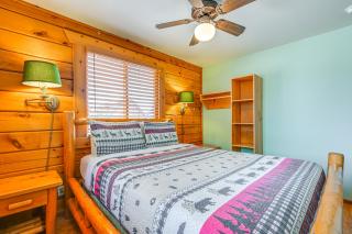 Three Bears Resort Home with Perks and Outdoor Spots! - Warrens - 2
