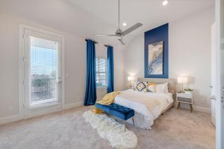Luxury DT Condo, Game Room! - 8