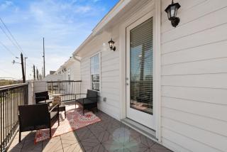 Luxury DT Condo, Game Room! - Houston - 4
