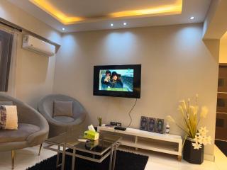 luxury One bedroom apartment - Sheikh Zayed - 0